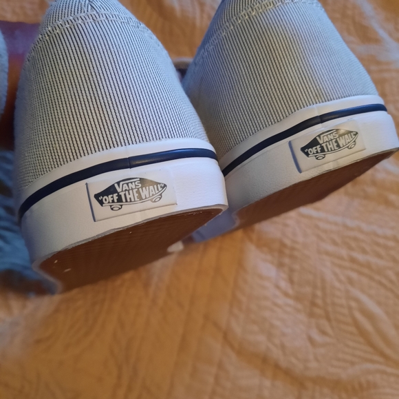 Ladies canvas VANS sneakers - Picture 4 of 4